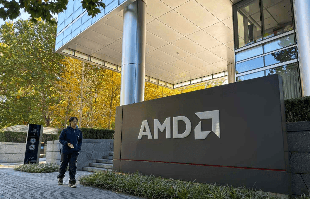 Actions AMD avant les résultats du 4 août : ce que signifient réellement la montée en puissance de Helios et le cap des 6,5 milliards de dollars du centre de données